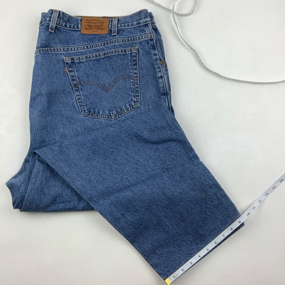 Vintage Levi’s 560 High Waist wedgie fit Jeans - Picture 3 of 8